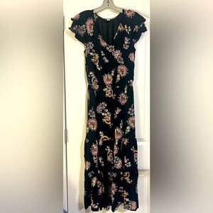 Old Navy Black Floral Maxi Dress | Ruffle Sleeve V-Neck | Women’s Medium